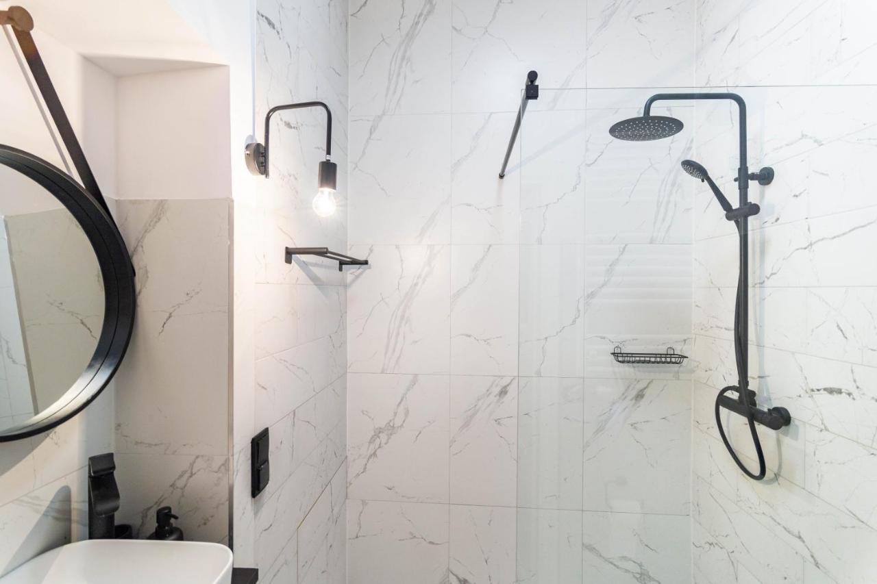Glamorous And Brand New 2 Bedroom Krakau Buitenkant foto